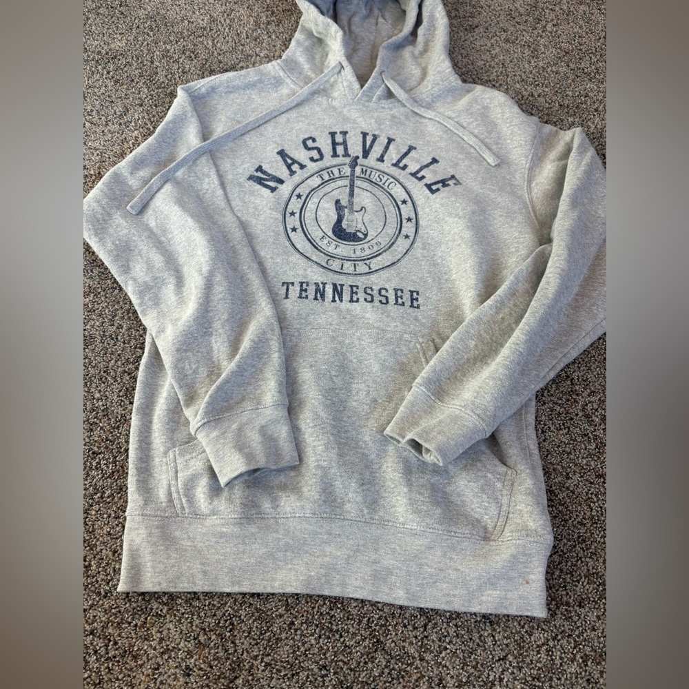Nashville Tennessee Gray Pullover Hoodie Sweatshirt preowned medium cozy warm - Picture 2 of 6
